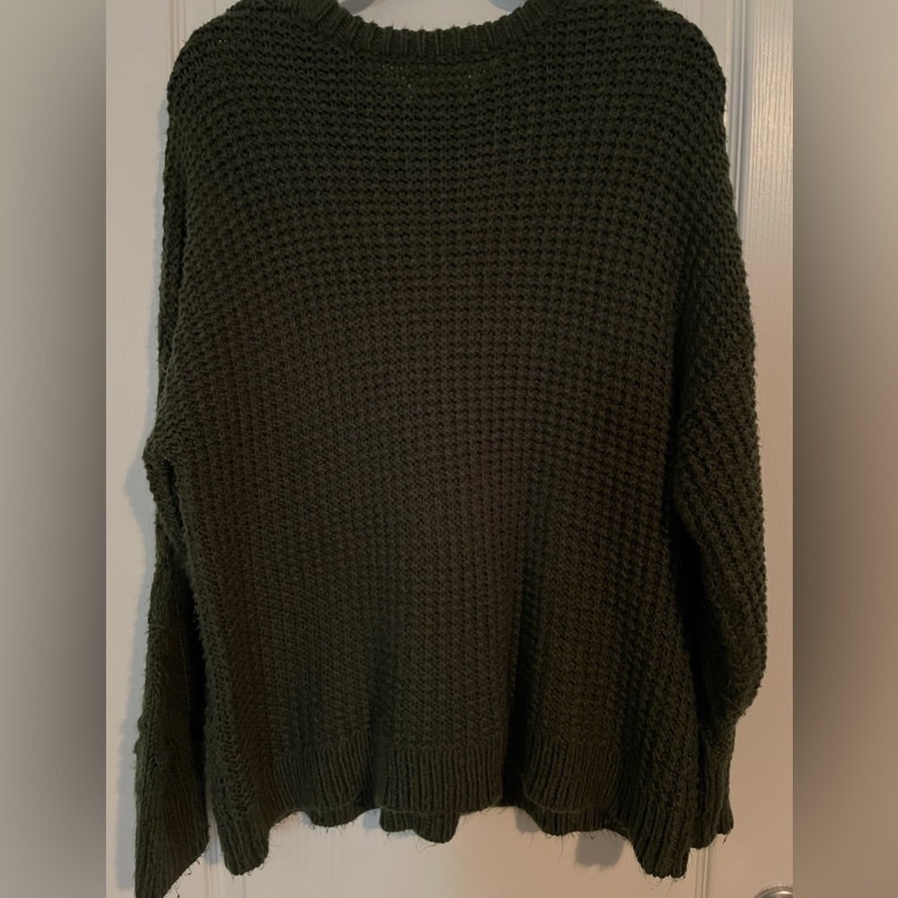 Comfy Universal Thread sweater (Target) in hunter green, XXL - Picture 6 of 7
